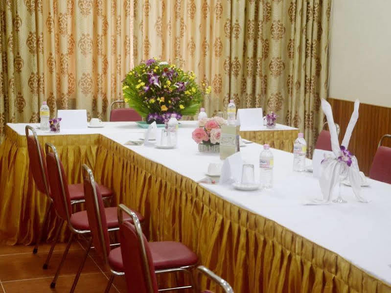Hotel Diamond Crown 3*