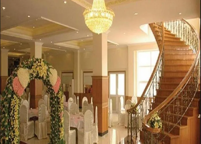 Diamond Crown Hotel